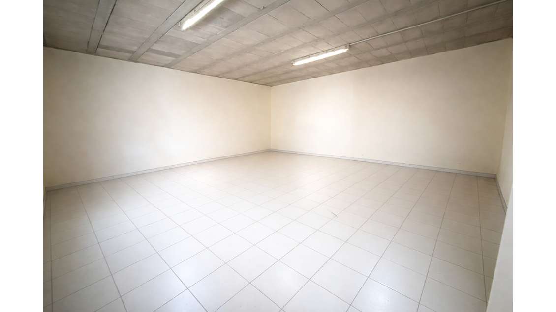 A louer bureaux 100m² ZA La Farlède - Toulon-Est