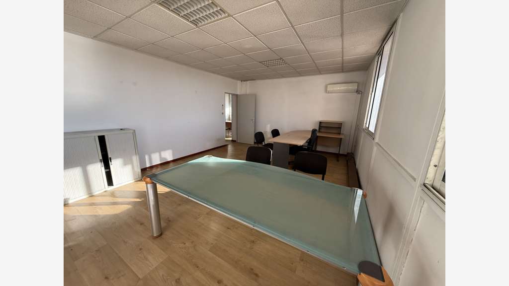 A louer bureaux 80m² La Farlède ZA Toulon-Est