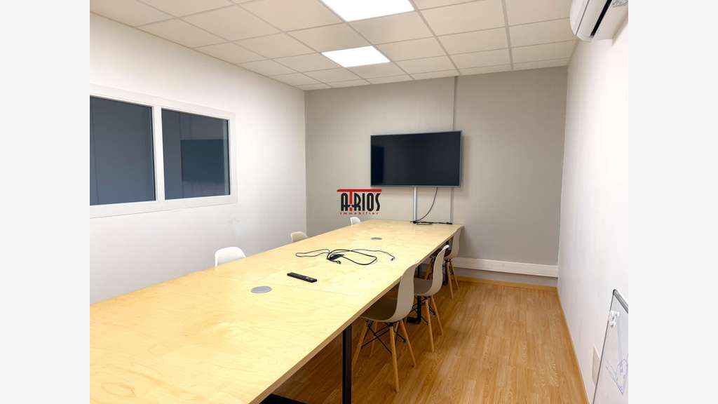 A louer bureaux 160m² zone d'activité la Farlède