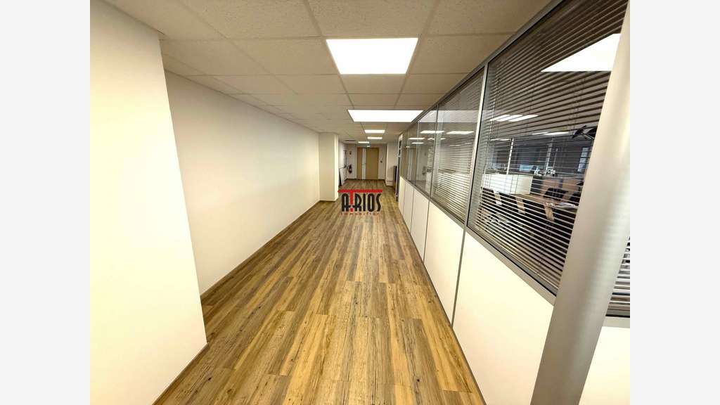A louer bureaux de 246m² en zi de la Farlède
