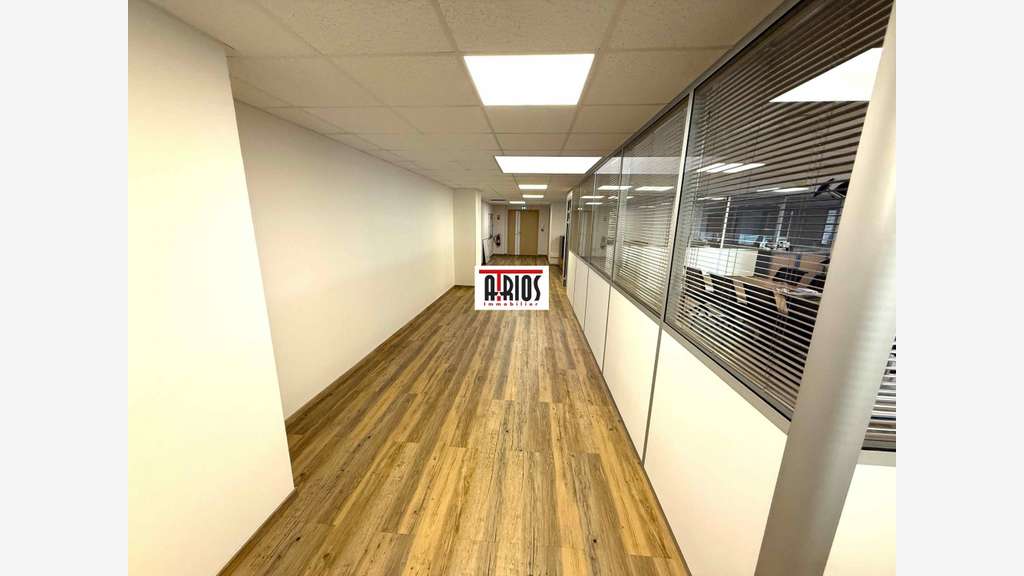 A louer bureaux de 246m² en zi de la Farlède
