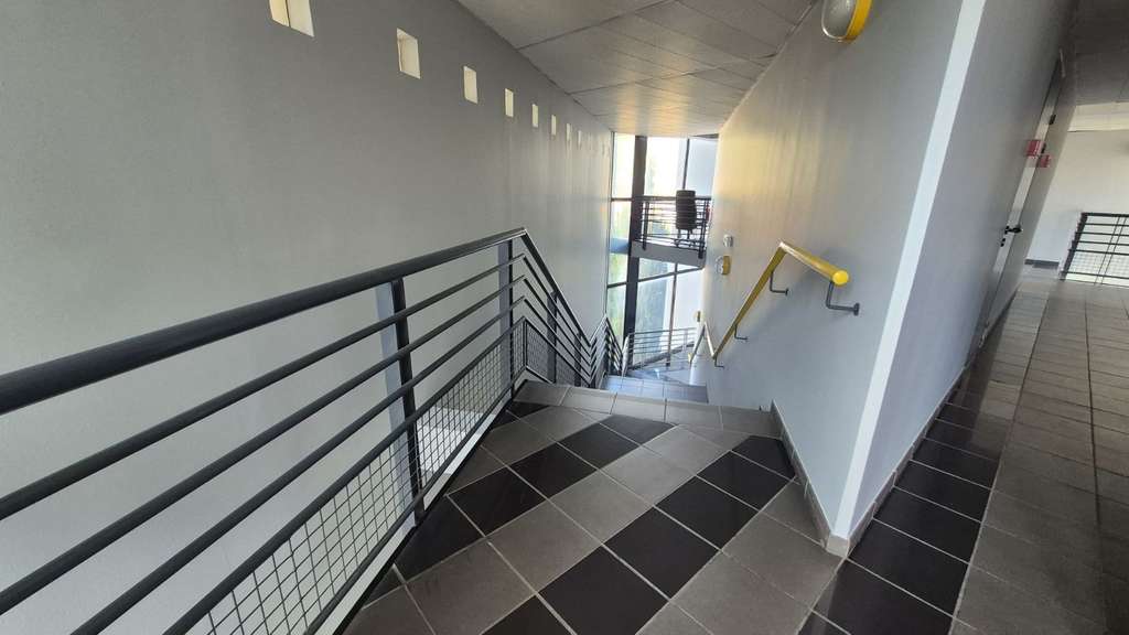 A louer bureaux 90m² ZI de La Garde