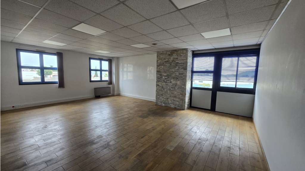 A louer bureaux 140m² R+2 ZI de La Garde A57/A570
