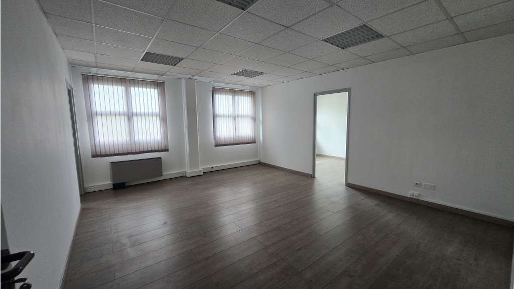 A louer bureaux 140m² R+2 ZI de La Garde A57/A570