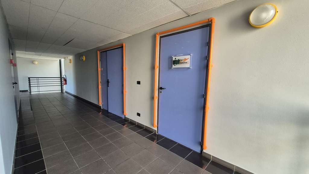 A louer bureaux 230m² R+2 ZI  La Garde A57 / A570