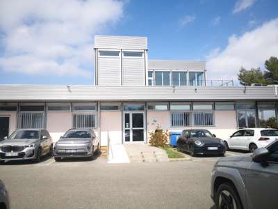 A louer bureau 400m², 17 parkings à La Garde