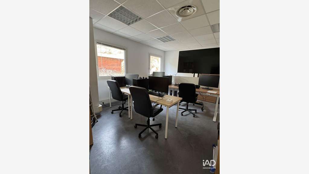 A louer bureaux indépendants de 60m² à La Garde
