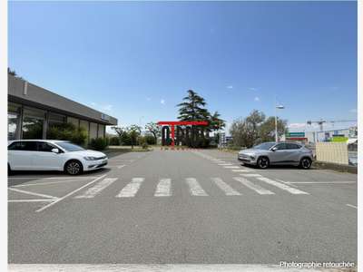 Loue bureaux 404m² sur 2 niveaux en zi de la Garde