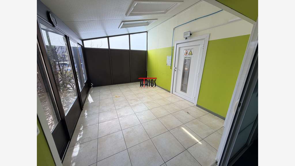 A louer bureaux de 280m² en zi de la Garde