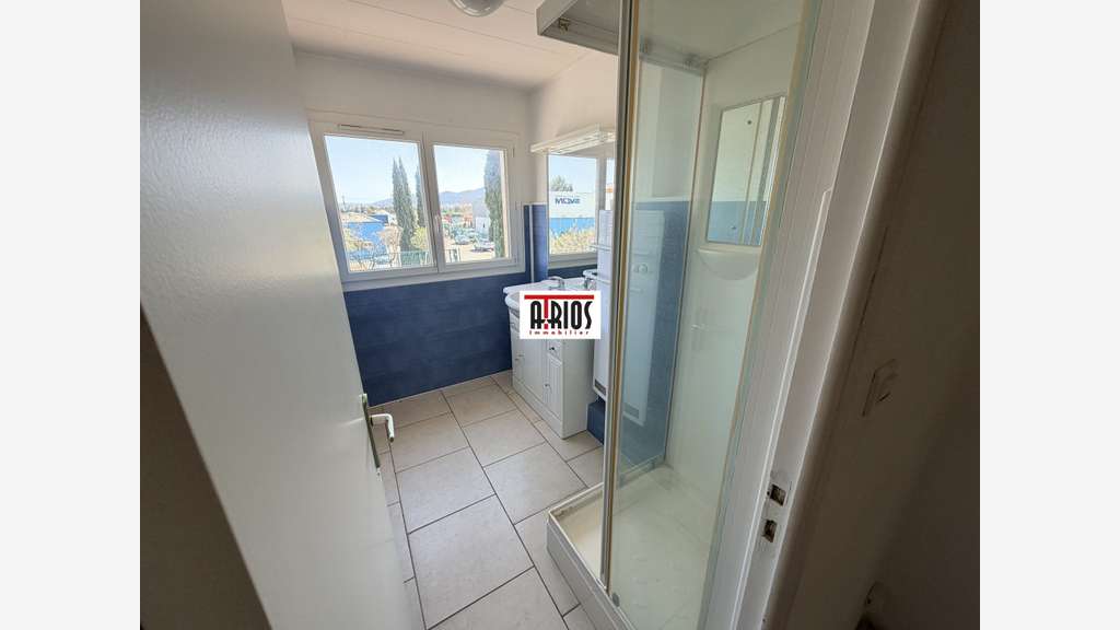 A louer bureaux de 280m² en zi de la Garde
