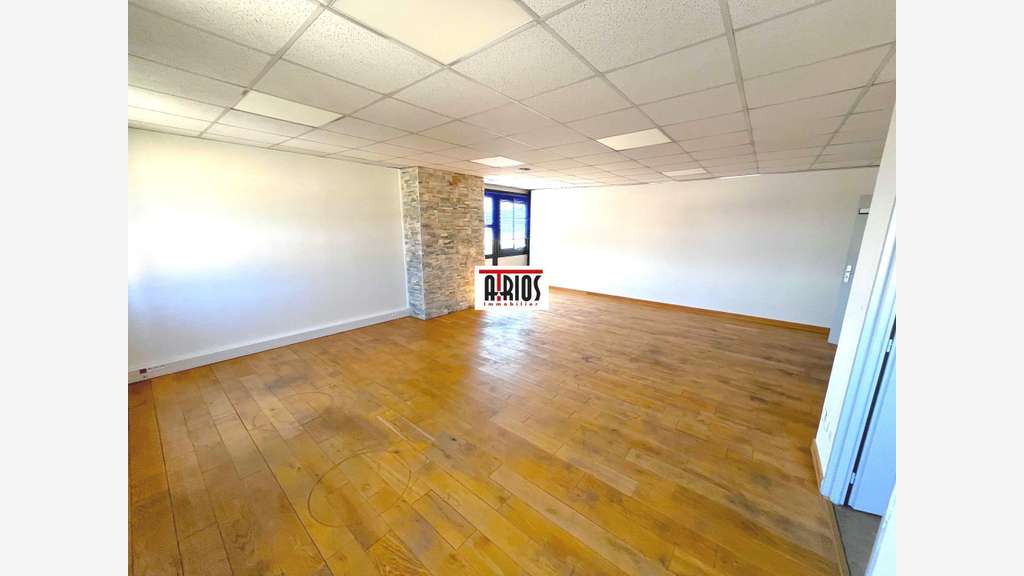 A louer bureaux de 140m² en zi de la Garde