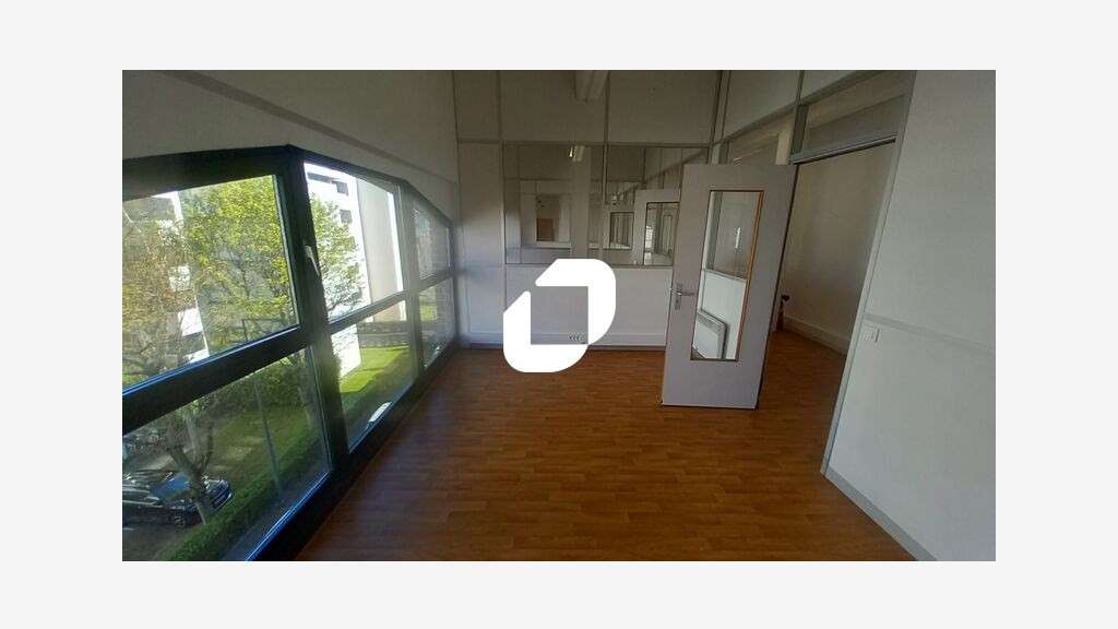 A louer Bureaux 118m² La madeleine
