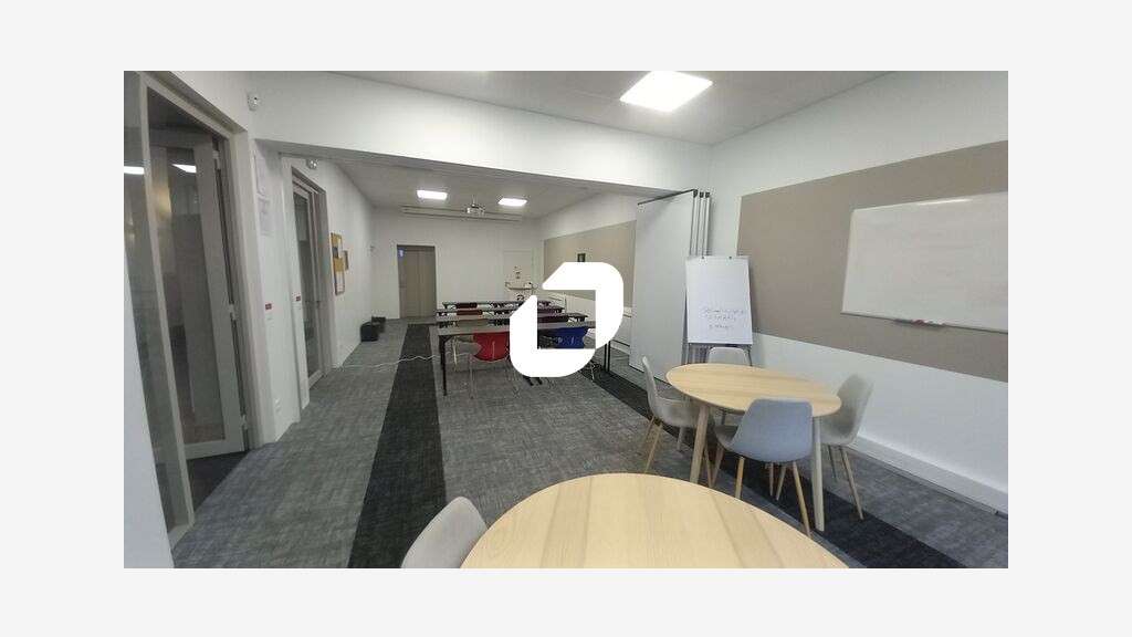 A louer Bureaux 570m² La madeleine