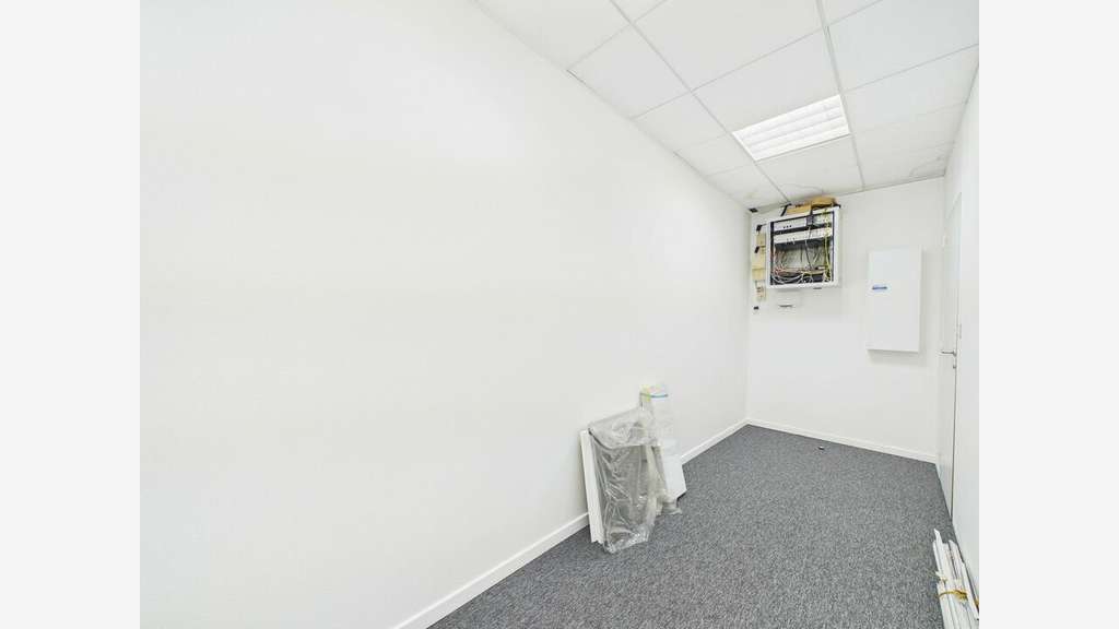 Bureaux - parking - La Motte Servolex-Proche VRU