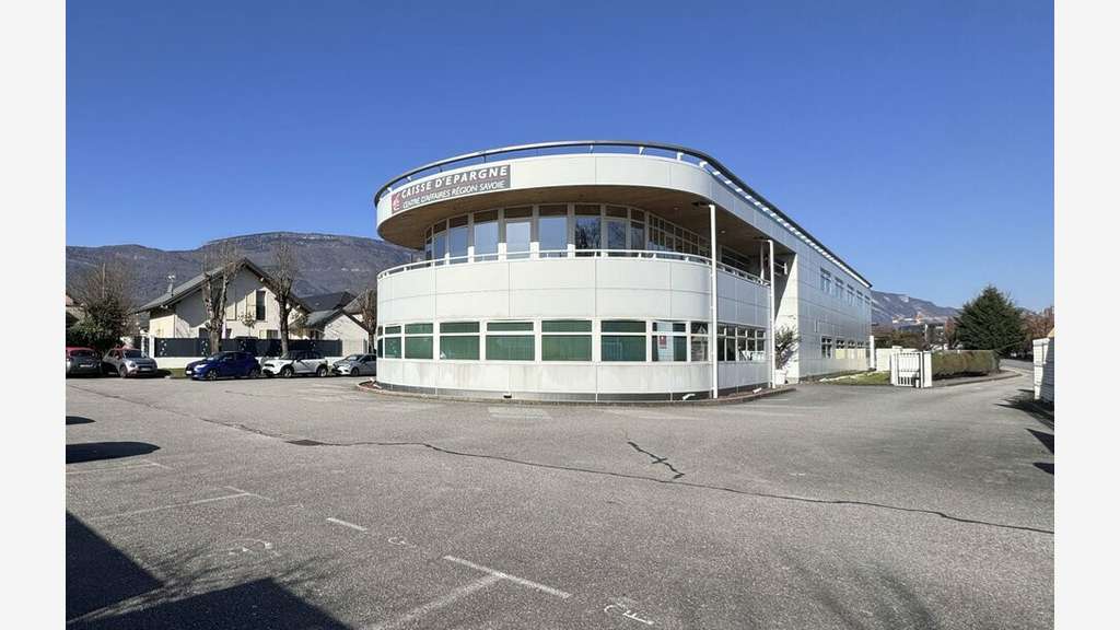 Bureaux - parking - La Motte Servolex-Proche VRU