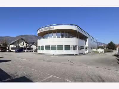 Bureaux - parking - La Motte Servolex-Proche VRU