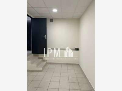 A louer bureaux 144m² à La Penne Sur Huveaune