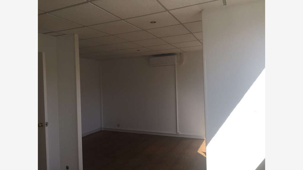 A louer bureaux 48m² R+1 La Penne-sur-Huveaune