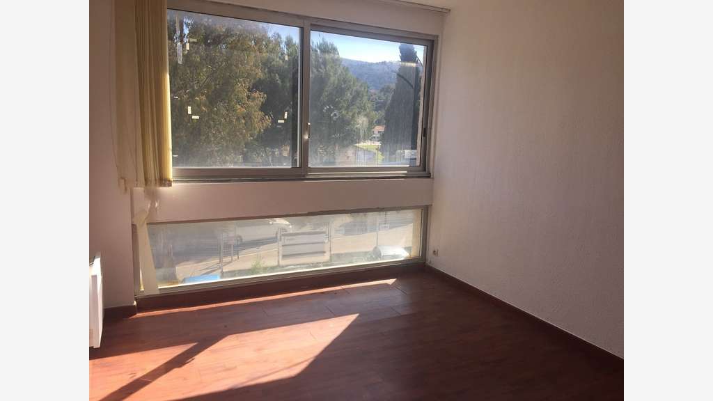 A louer bureaux 48m² R+1 La Penne-sur-Huveaune