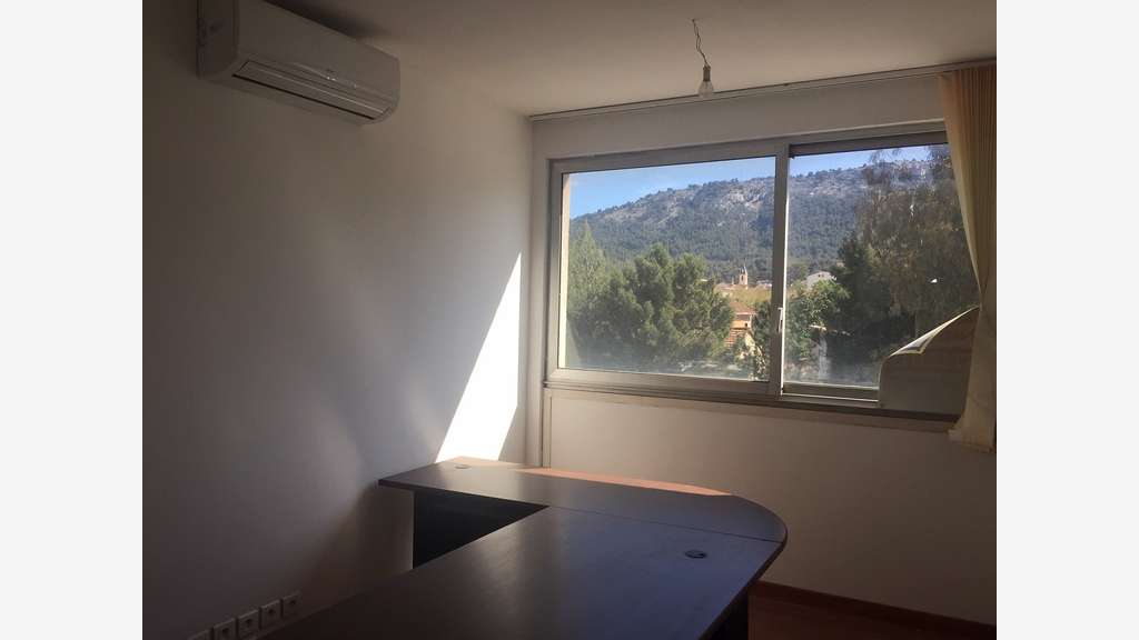A louer bureaux 48m² R+1 La Penne-sur-Huveaune