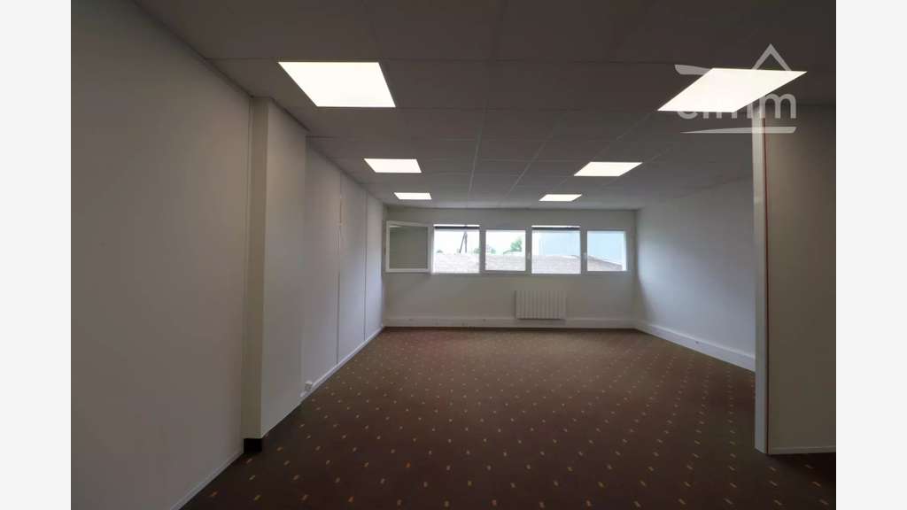 A louer bureaux proche grands axes à La Ravoire