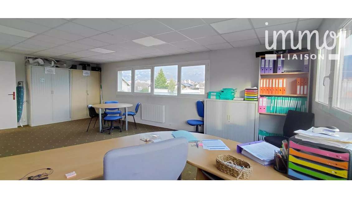 A louer bureaux proche grands axes à La Ravoire
