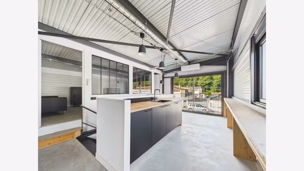 Bureaux type loft - ZI ALBANNE - La Ravoire