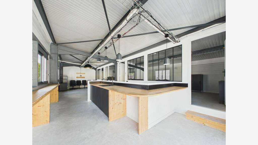 Bureaux type loft - ZI ALBANNE - La Ravoire