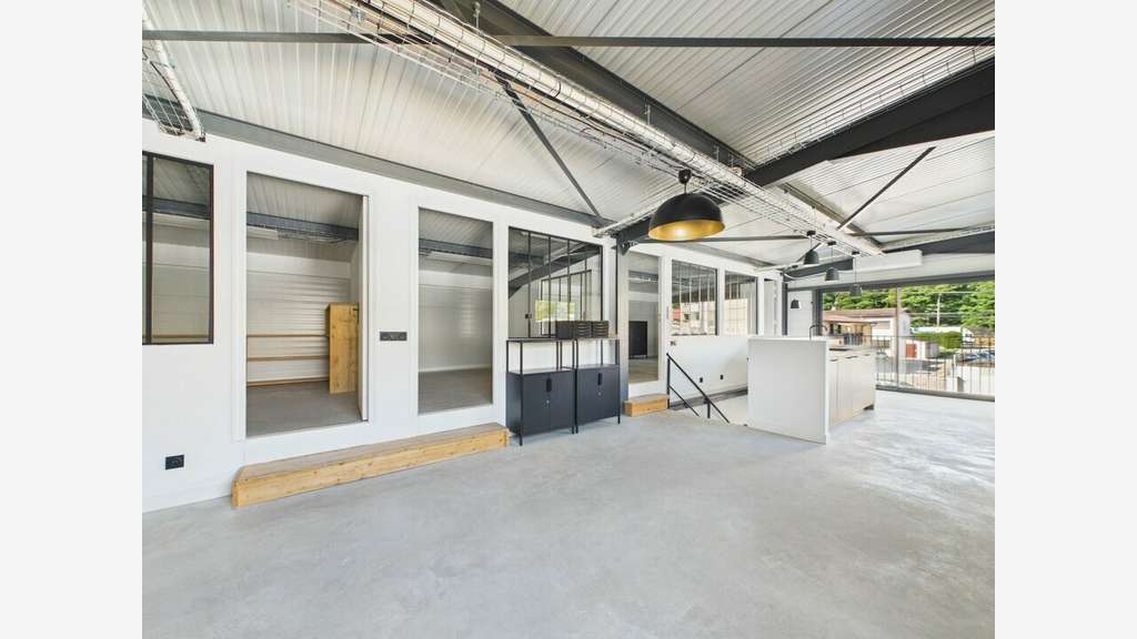 Bureaux type loft - ZI ALBANNE - La Ravoire