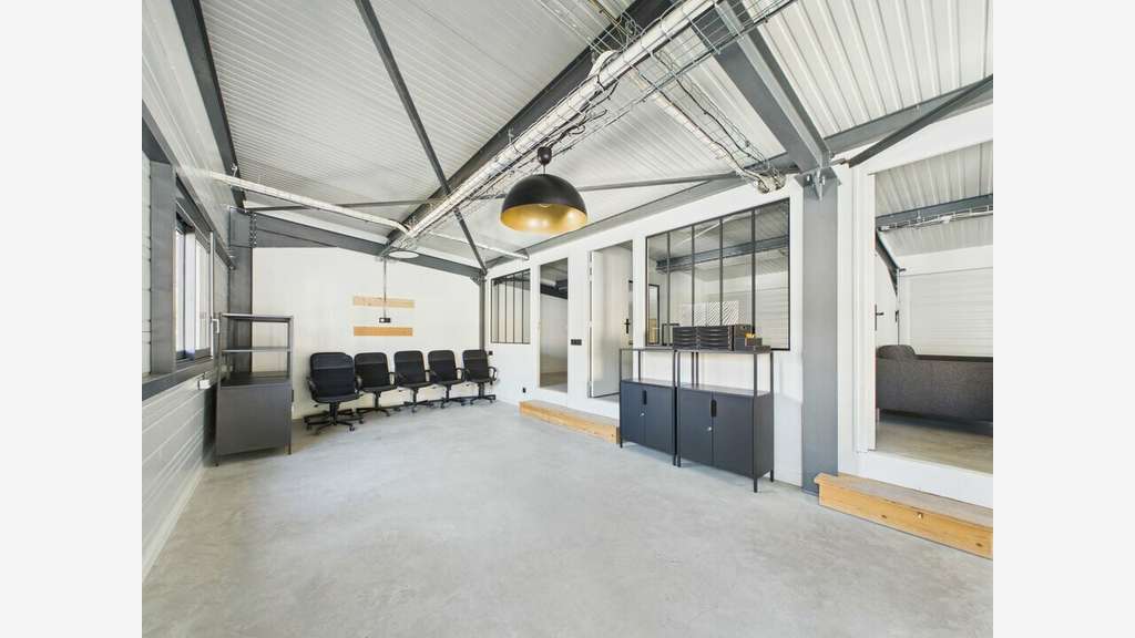 Bureaux type loft - ZI ALBANNE - La Ravoire