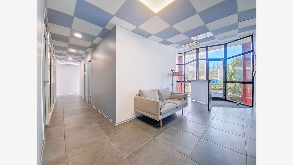 Bureau de 16.15m² à louer La Roche sur Foron (74)