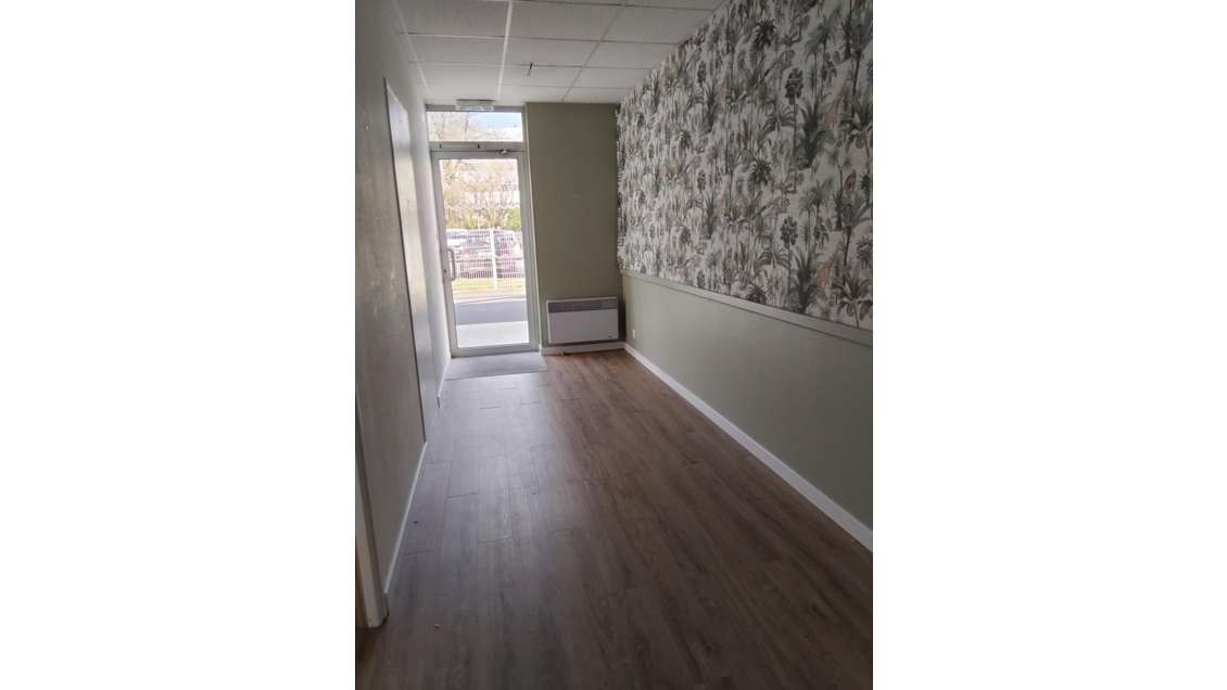 Loue local atypique 84m² centre La Roche sur Yon