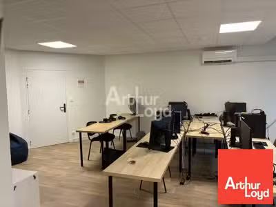 LA ROCHE-SUR-YON  BUREAUX À LA LOCATION