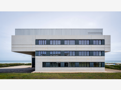 A louer bureaux 240m² La Rochelle Aéroport