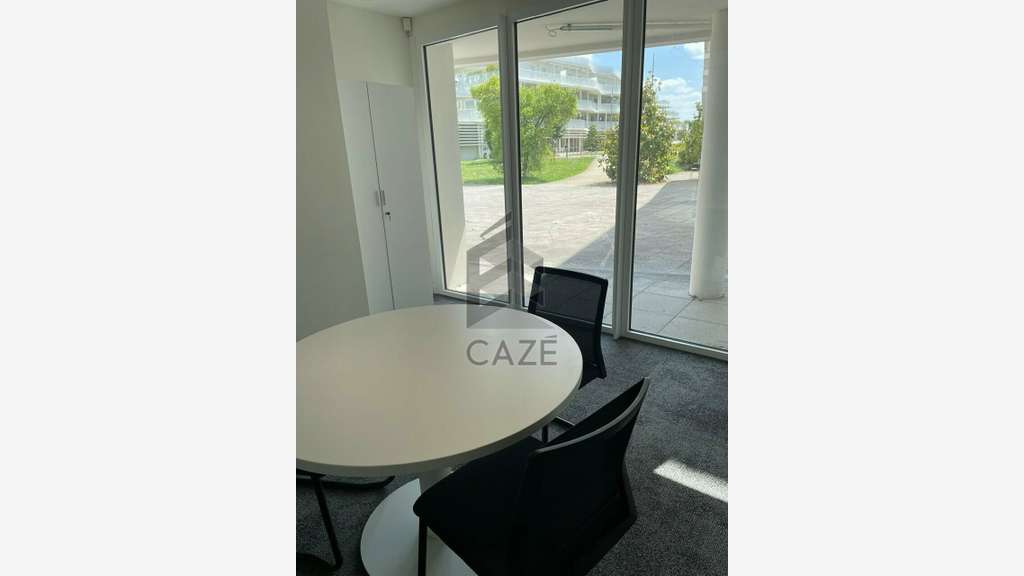 Bureaux de 200m² à louer en rdc à La Rochelle