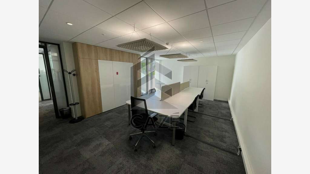 Bureaux de 200m² à louer en rdc à La Rochelle