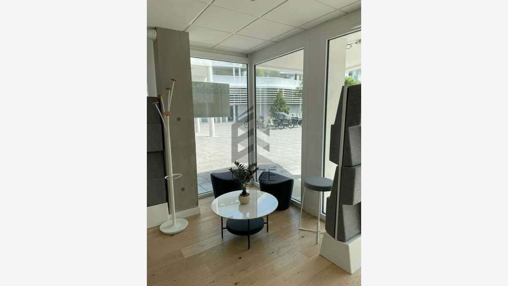 Bureaux de 200m² à louer en rdc à La Rochelle