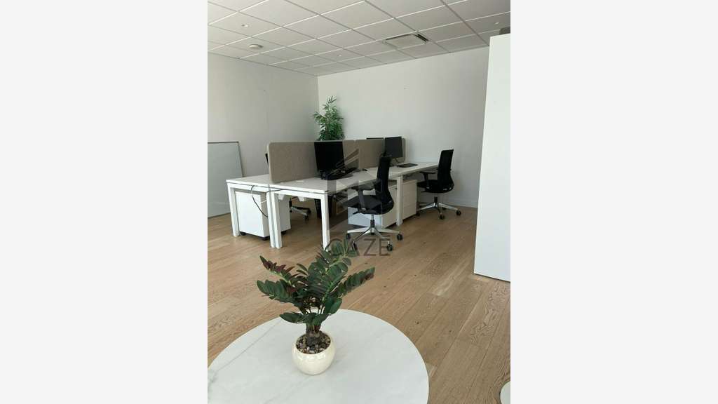 Bureaux de 200m² à louer en rdc à La Rochelle
