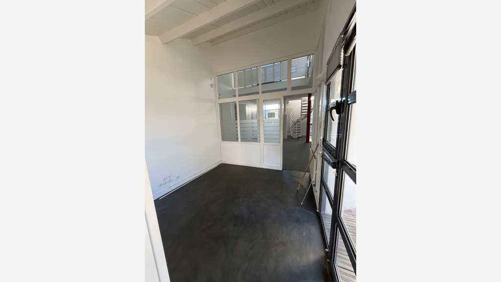 A louer bureaux 170m² proche centre de La Rochelle