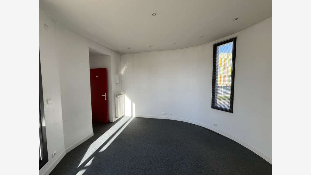 A louer bureaux 170m² proche centre de La Rochelle