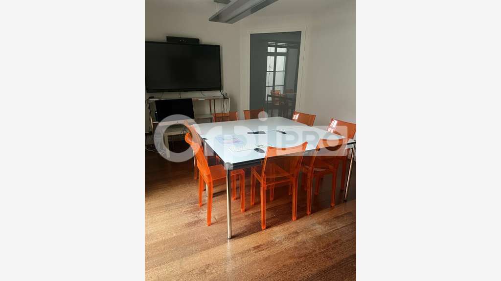 Bureau 450m² à louer centre historique La Rochelle
