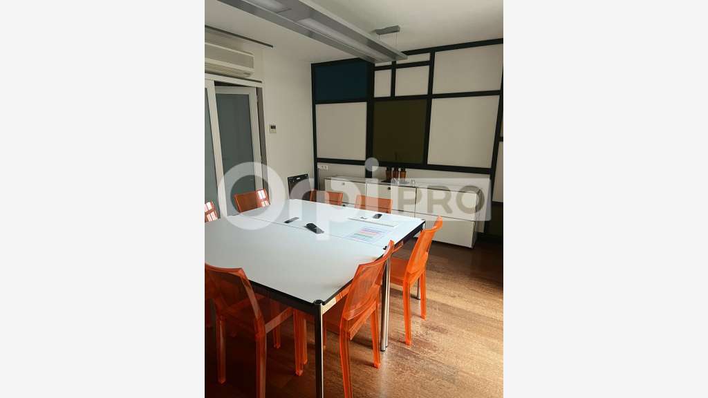 Bureau 450m² à louer centre historique La Rochelle