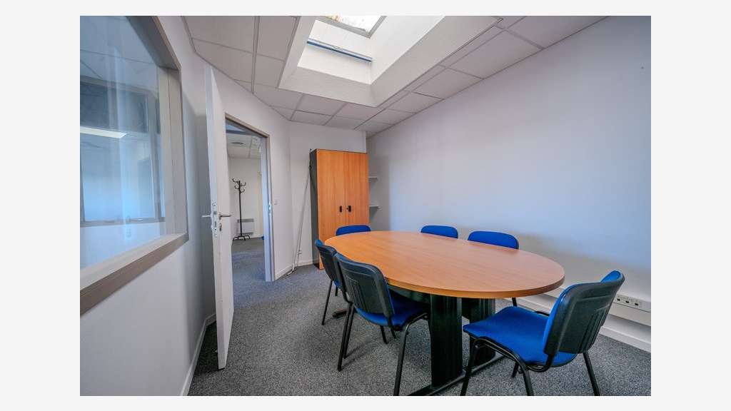 Bureaux 97m² R+2 à louer à La Rochelle Minimes