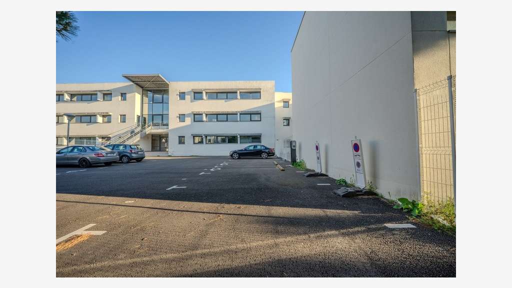 Bureaux 97m² R+2 à louer à La Rochelle Minimes