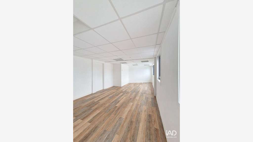 A louer bureau 32m² RDC à La Rochelle Minimes 