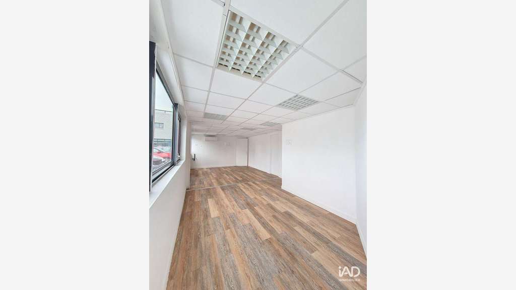 A louer bureau 32m² RDC à La Rochelle Minimes 