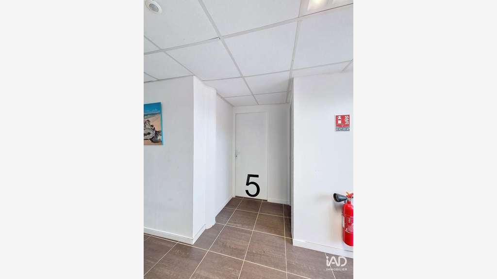 A louer bureau 32m² RDC à La Rochelle Minimes 