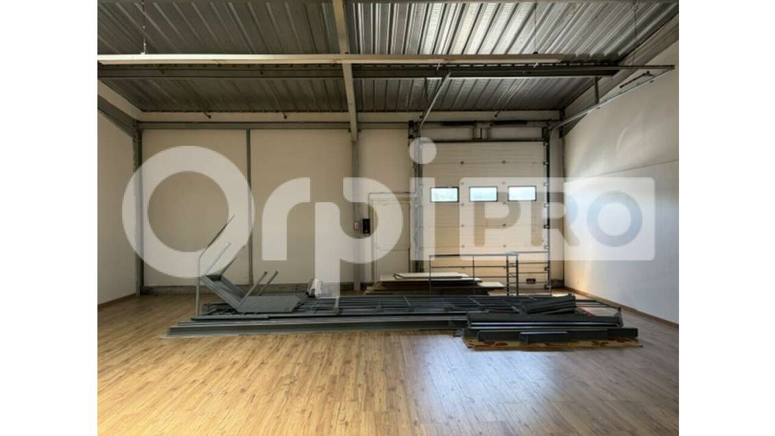 STOCKAGE ET BUREAUX A LOUER LA ROCHELLE