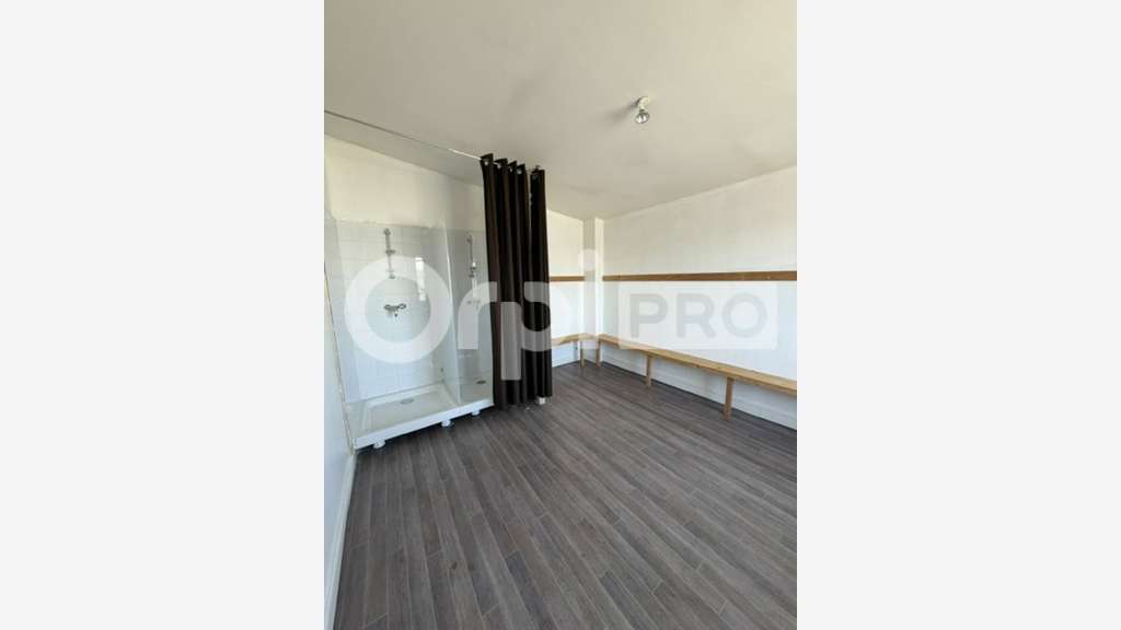 Stockage et bureaux à louer à La Rochelle