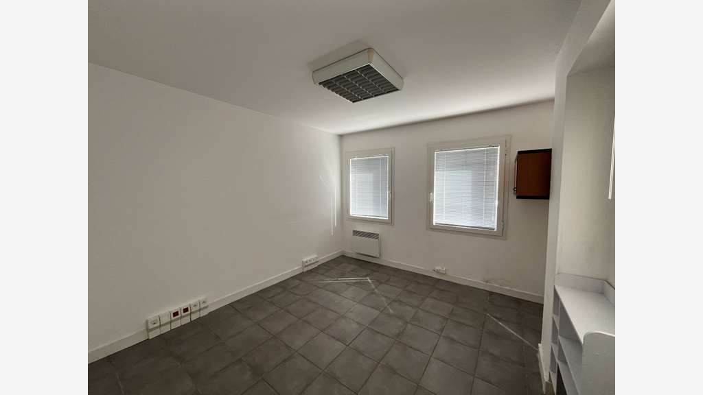 BUREAUX 60 M² secteur Gare